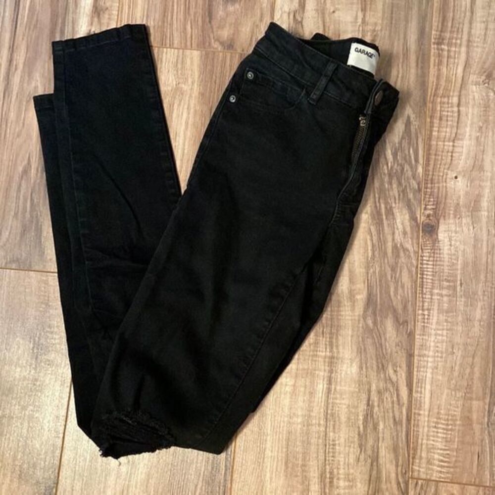 ⭐️Garage distressed denim